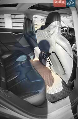 Лифтбек Tesla Model S 2016 в Киеве