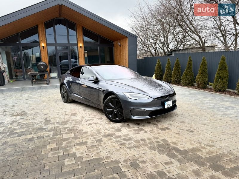 Лифтбек Tesla Model S 2021 в Виннице