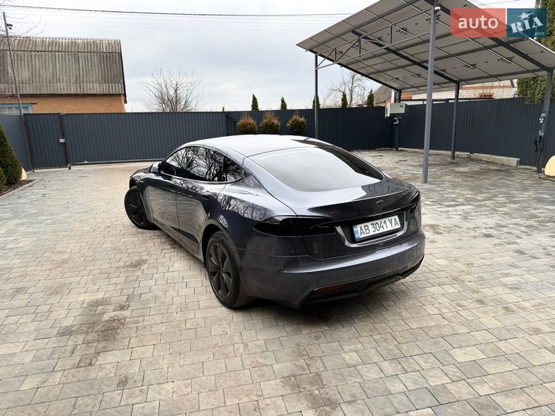 Лифтбек Tesla Model S 2021 в Виннице