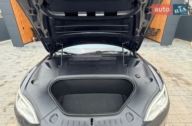 Лифтбек Tesla Model S 2021 в Виннице