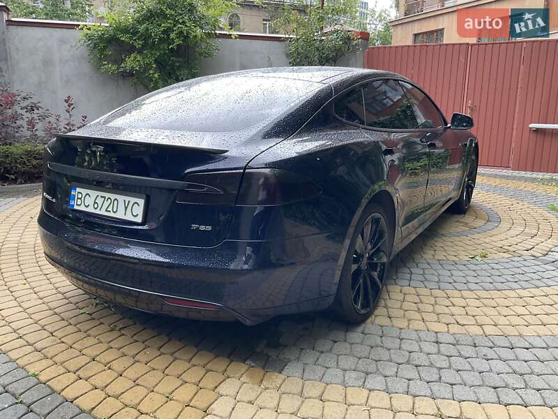 Лифтбек Tesla Model S 2014 в Львове фото 4 Лифтбек Tesla Model S 2014 в Львове