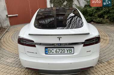 Лифтбек Tesla Model S 2014 в Львове