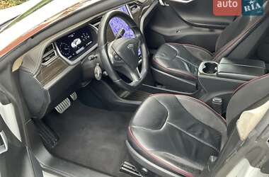 Лифтбек Tesla Model S 2014 в Львове