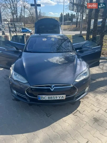 Tesla Model S