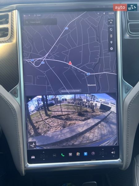 Лифтбек Tesla Model S 2015 в Львове