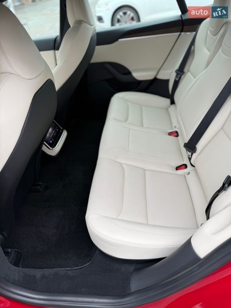 Лифтбек Tesla Model S 2022 в Петропавловской Борщаговке фото 37 Лифтбек Tesla Model S 2022 в Петропавловской Борщаговке