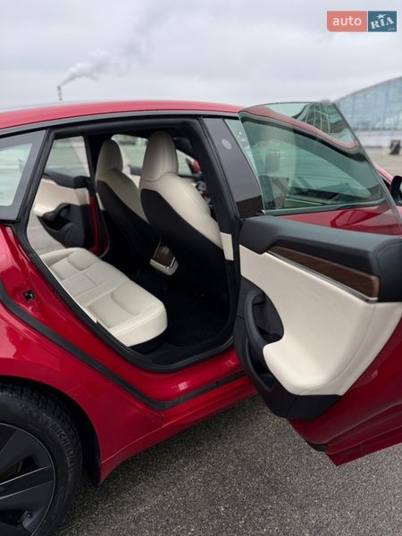 Лифтбек Tesla Model S 2022 в Петропавловской Борщаговке фото 44 Лифтбек Tesla Model S 2022 в Петропавловской Борщаговке