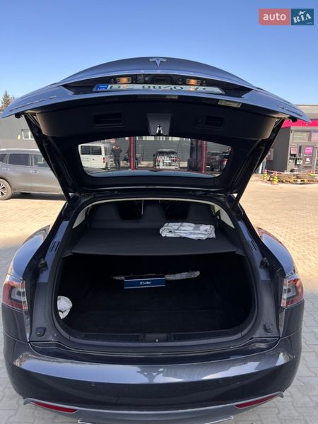 Лифтбек Tesla Model S 2015 в Львове фото 3 Лифтбек Tesla Model S 2015 в Львове