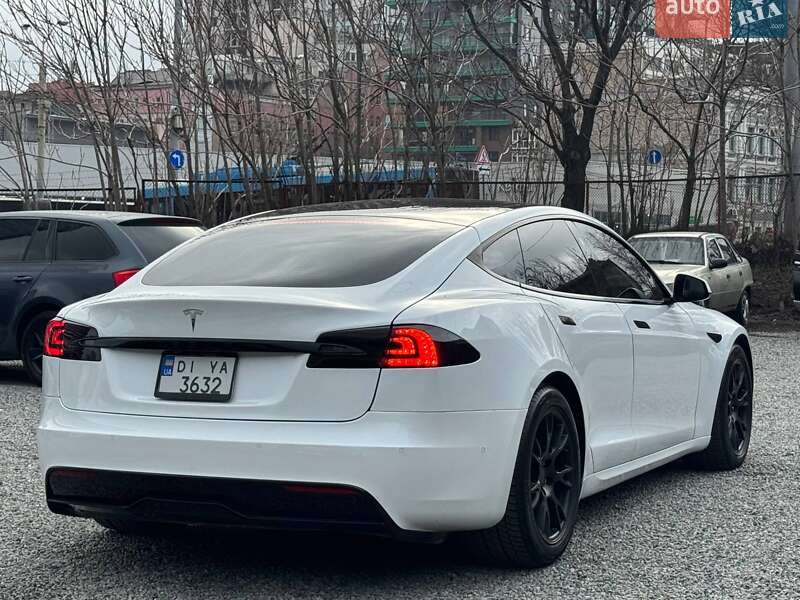 Ліфтбек Tesla Model S 2021 в Дніпрі