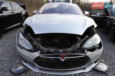 Лифтбек Tesla Model S 2014 в Дрогобыче