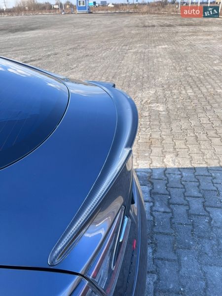 Лифтбек Tesla Model S 2018 в Борисполе