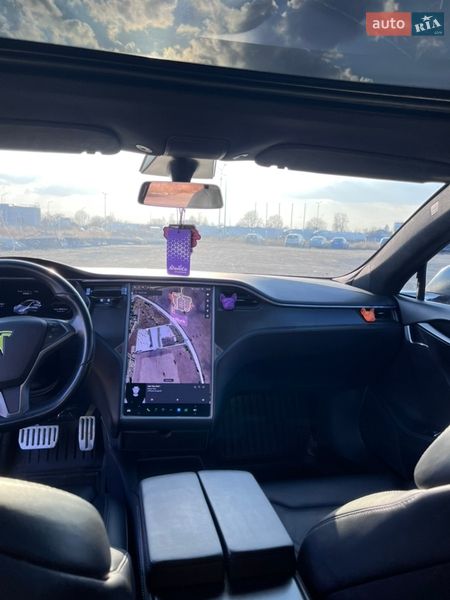 Лифтбек Tesla Model S 2018 в Борисполе