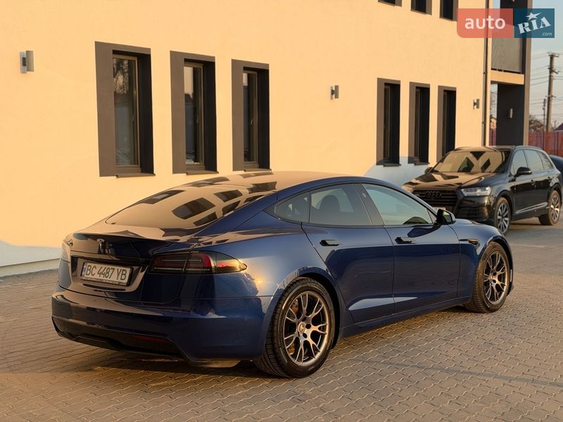 Лифтбек Tesla Model S 2022 в Львове