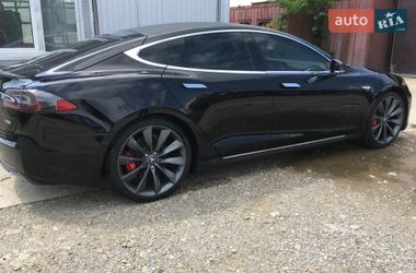 Хэтчбек Tesla Model S 2014 в Коломые