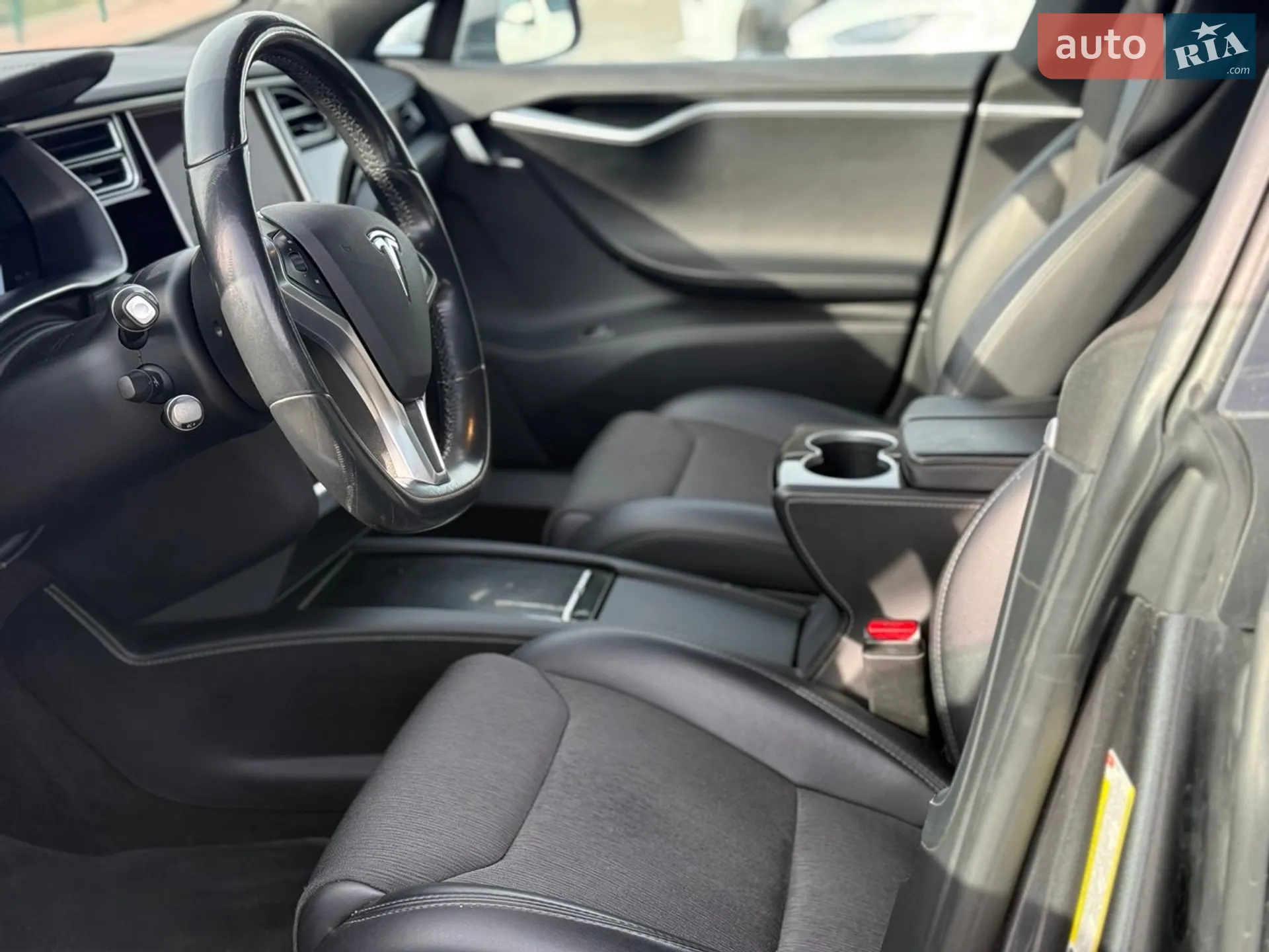 2018 Tesla Model S - мініатюра 8