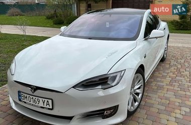 Лифтбек Tesla Model S 2017 в Киеве