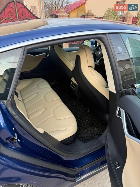 Лифтбек Tesla Model S 2017 в Тернополе фото 7 Лифтбек Tesla Model S 2017 в Тернополе