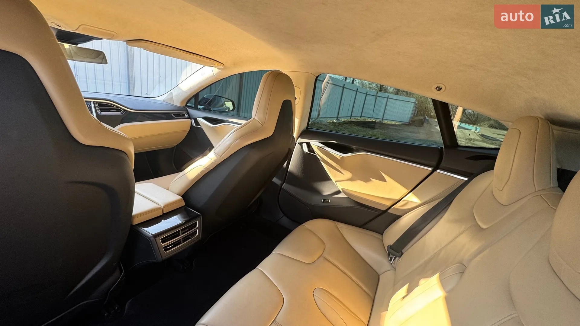 2015 Tesla Model S - мініатюра 18