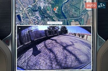 Лифтбек Tesla Model S 2014 в Черновцах