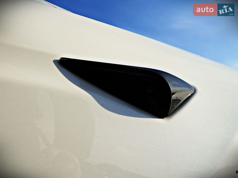 Ліфтбек Tesla Model S 2021 в Черкасах