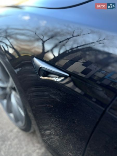 Ліфтбек Tesla Model S 2016 в Житомирі фото 14 Ліфтбек Tesla Model S 2016 в Житомирі