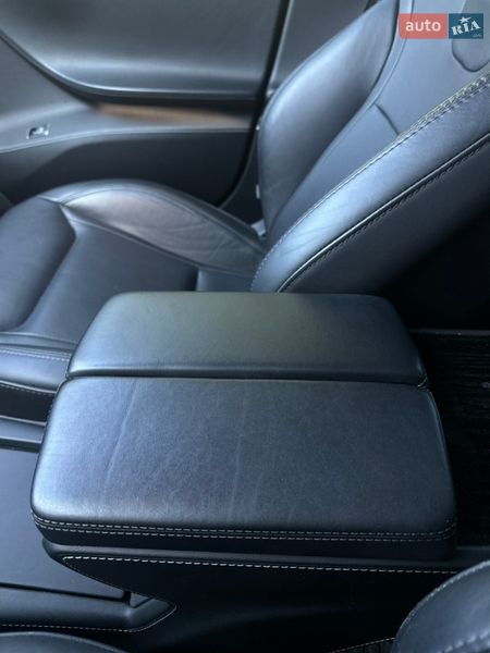 Ліфтбек Tesla Model S 2016 в Житомирі фото 18 Ліфтбек Tesla Model S 2016 в Житомирі