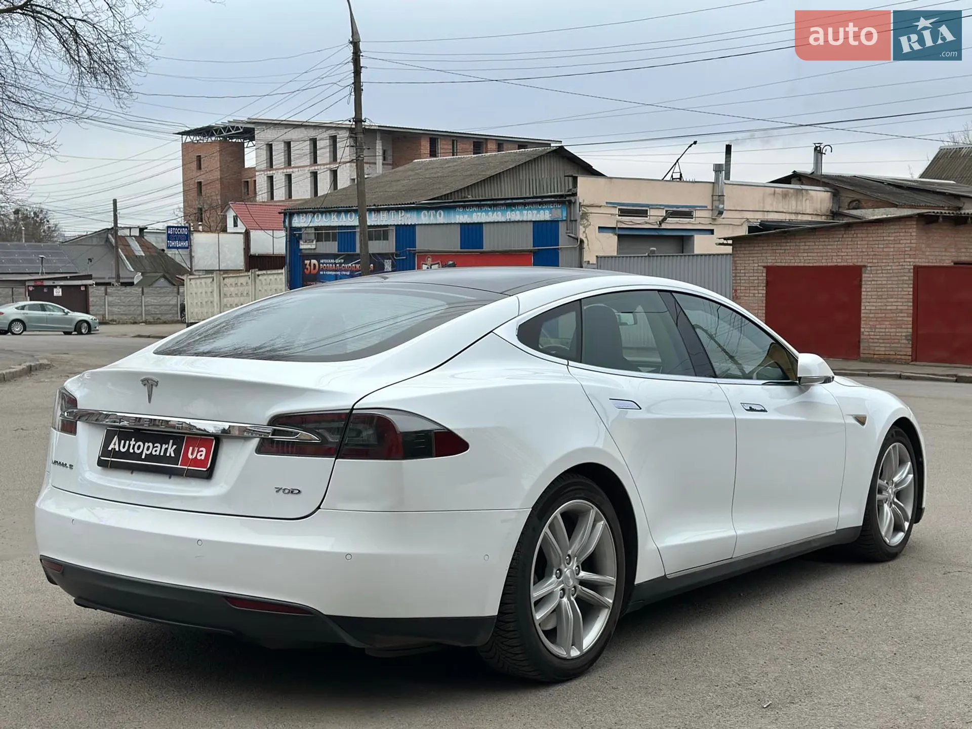 2015 Tesla Model S - мініатюра 9