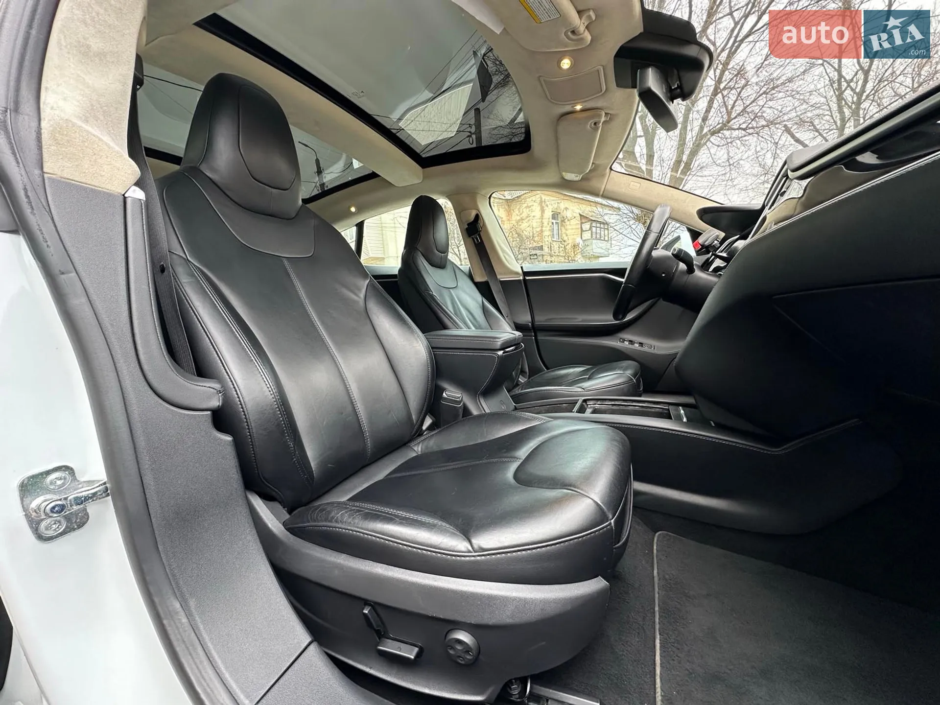 2015 Tesla Model S - мініатюра 18