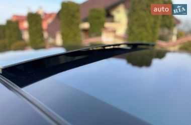 Лифтбек Tesla Model S 2018 в Черновцах