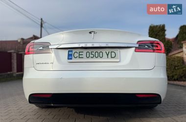 Лифтбек Tesla Model S 2018 в Черновцах
