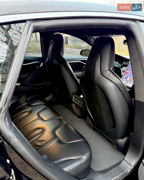 Лифтбек Tesla Model S 2015 в Харькове фото 8 Лифтбек Tesla Model S 2015 в Харькове