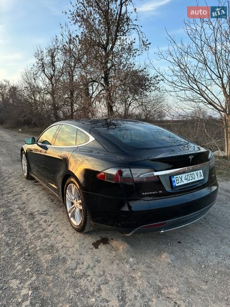 Ліфтбек Tesla Model S 2012 в Чемерівцях