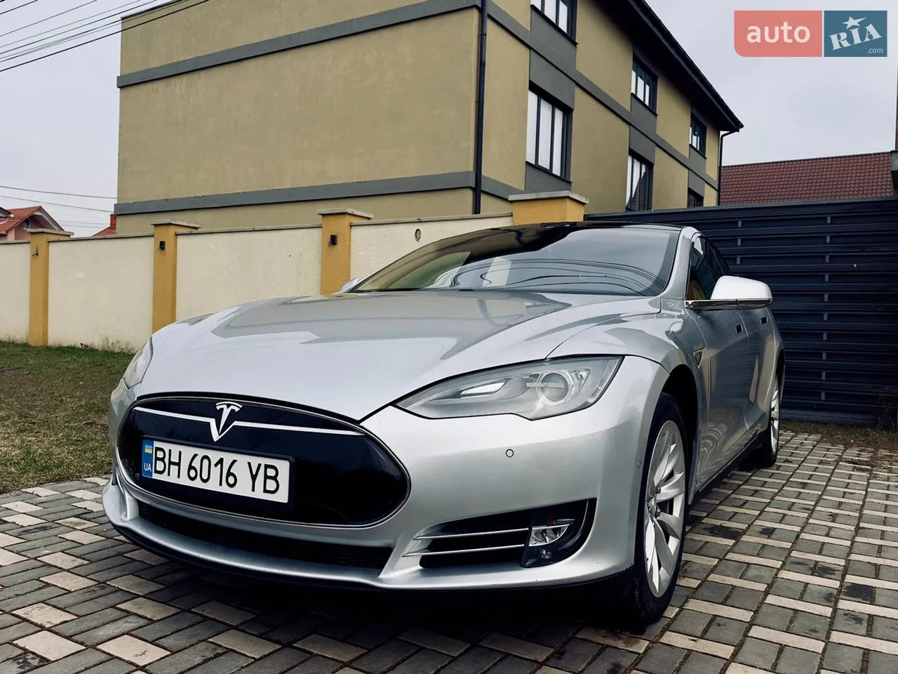 2014 Tesla Model S - мініатюра 26