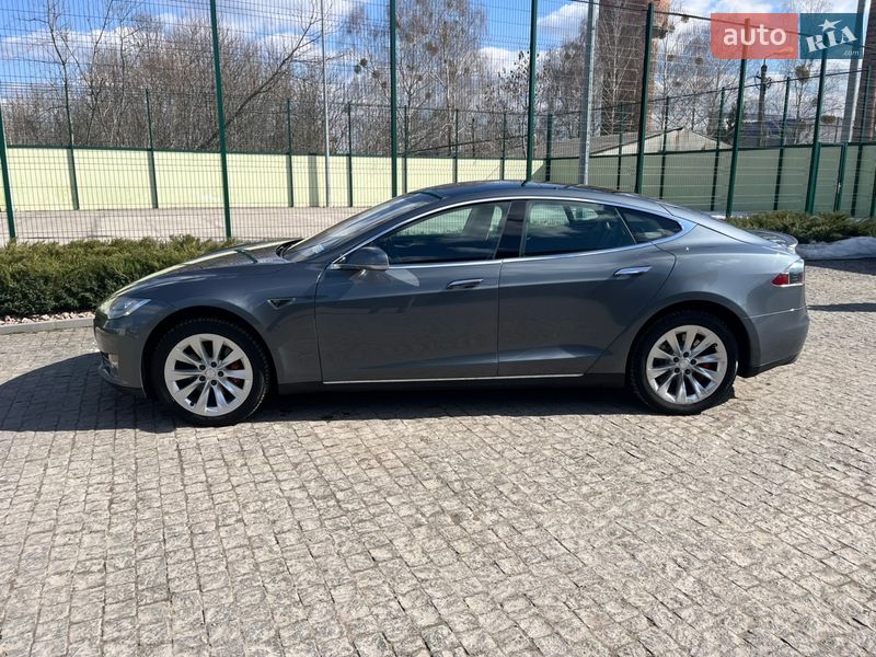 Лифтбек Tesla Model S 2013 в Житомире