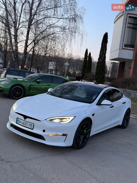 Tesla Model S 2023