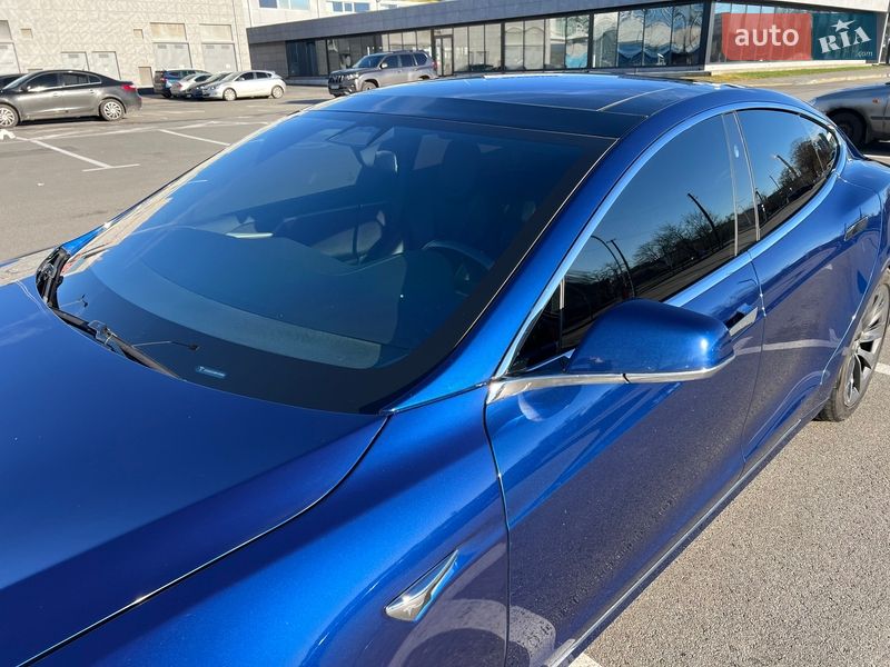 Ліфтбек Tesla Model S 2017 в Києві фото 9 Ліфтбек Tesla Model S 2017 в Києві