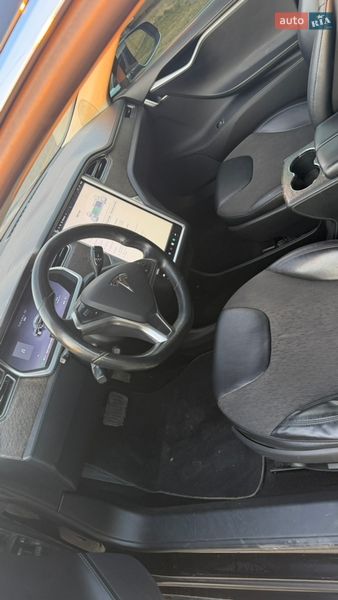 Ліфтбек Tesla Model S 2014 в Луцьку фото 22 Ліфтбек Tesla Model S 2014 в Луцьку