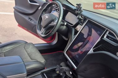 Лифтбек Tesla Model S 2017 в Киеве