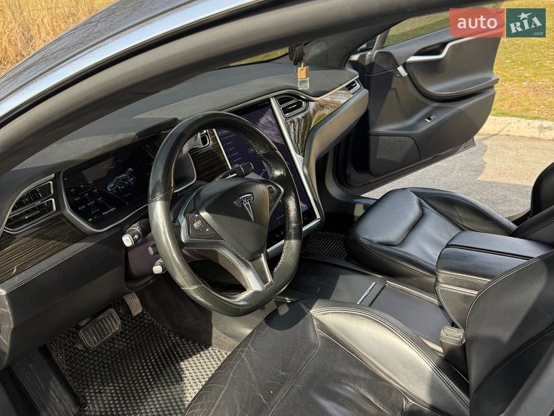 Лифтбек Tesla Model S 2016 в Кременчуге фото 26 Лифтбек Tesla Model S 2016 в Кременчуге