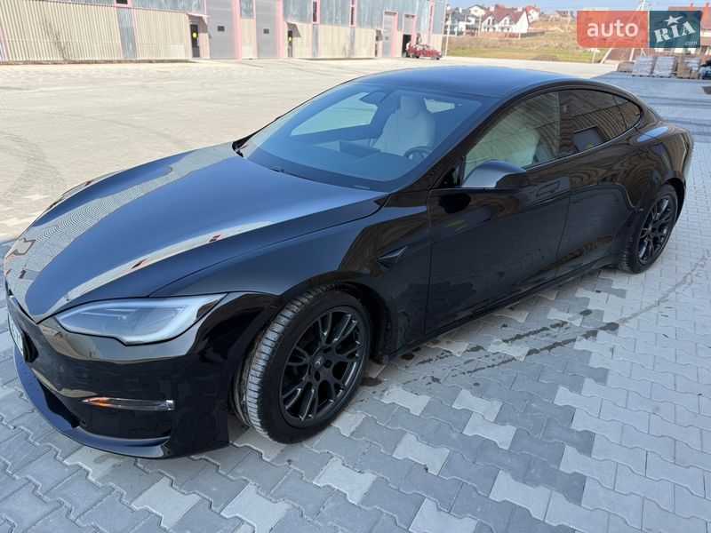 Ліфтбек Tesla Model S 2021 в Львові
