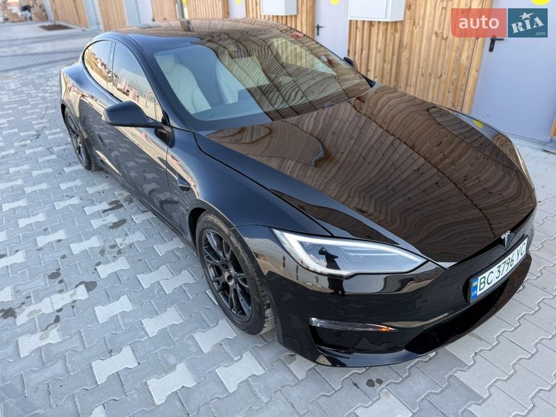 Ліфтбек Tesla Model S 2021 в Львові