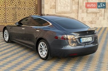 Ліфтбек Tesla Model S 2017 в Одесі фото 28 Ліфтбек Tesla Model S 2017 в Одесі