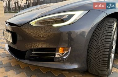 Ліфтбек Tesla Model S 2017 в Одесі фото 48 Ліфтбек Tesla Model S 2017 в Одесі