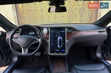 Ліфтбек Tesla Model S 2017 в Одесі фото 68 Ліфтбек Tesla Model S 2017 в Одесі