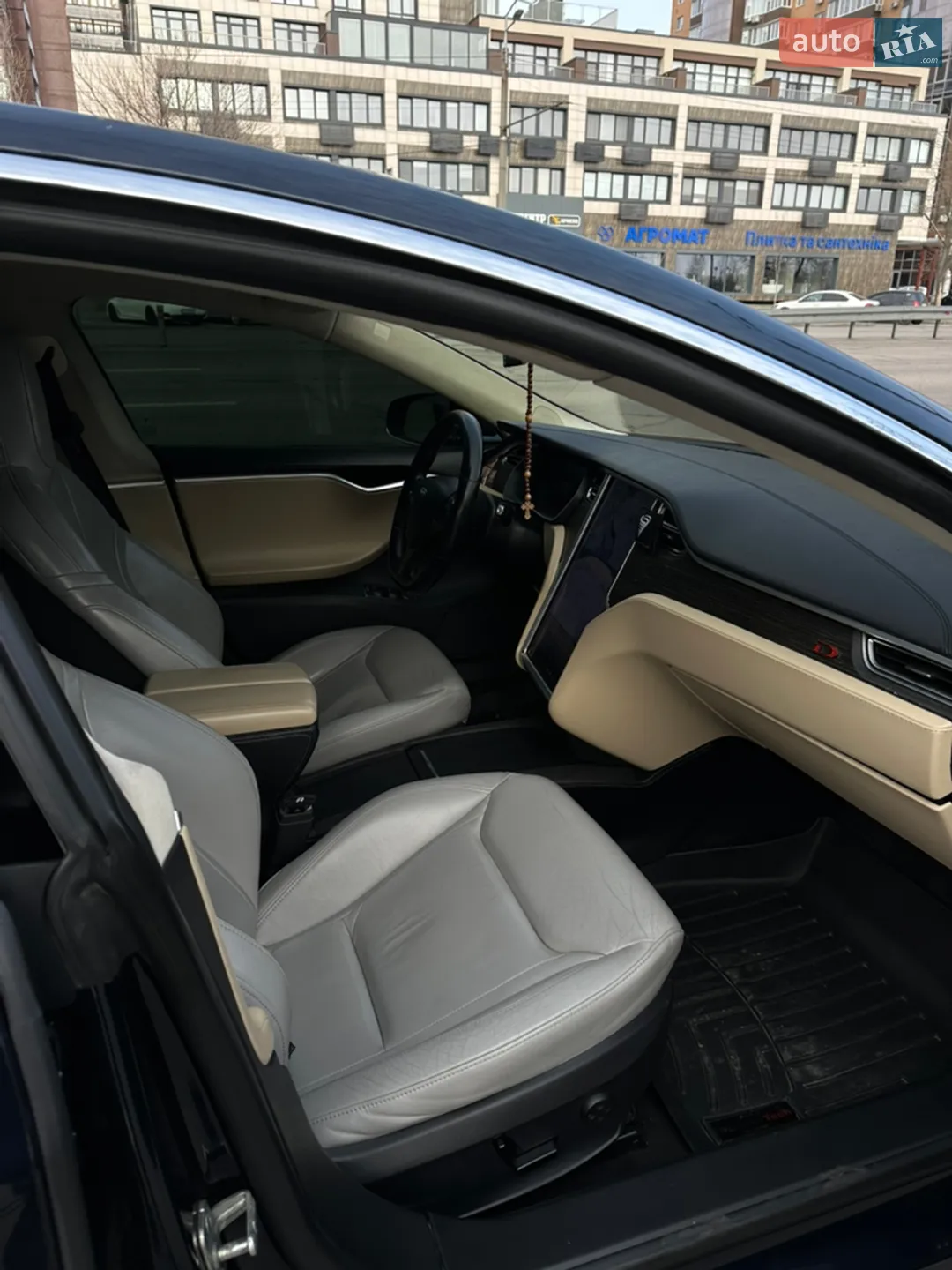 2014 Tesla Model S - мініатюра 17