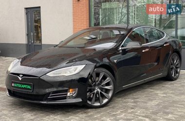 Лифтбек Tesla Model S 2019 в Киеве