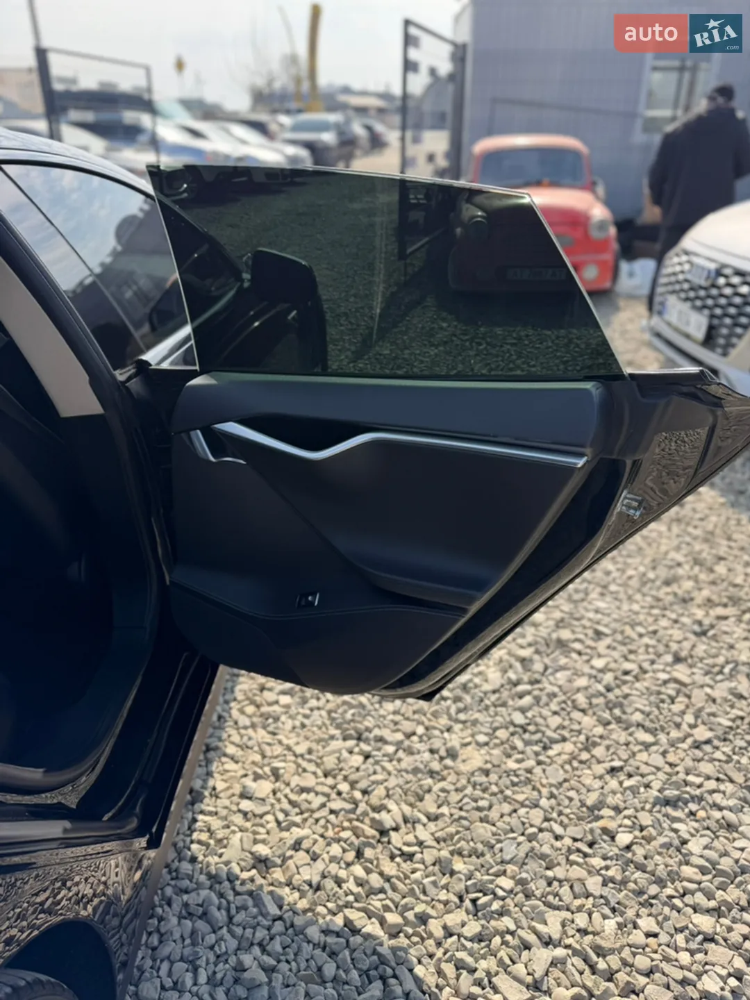 2014 Tesla Model S - мініатюра 24