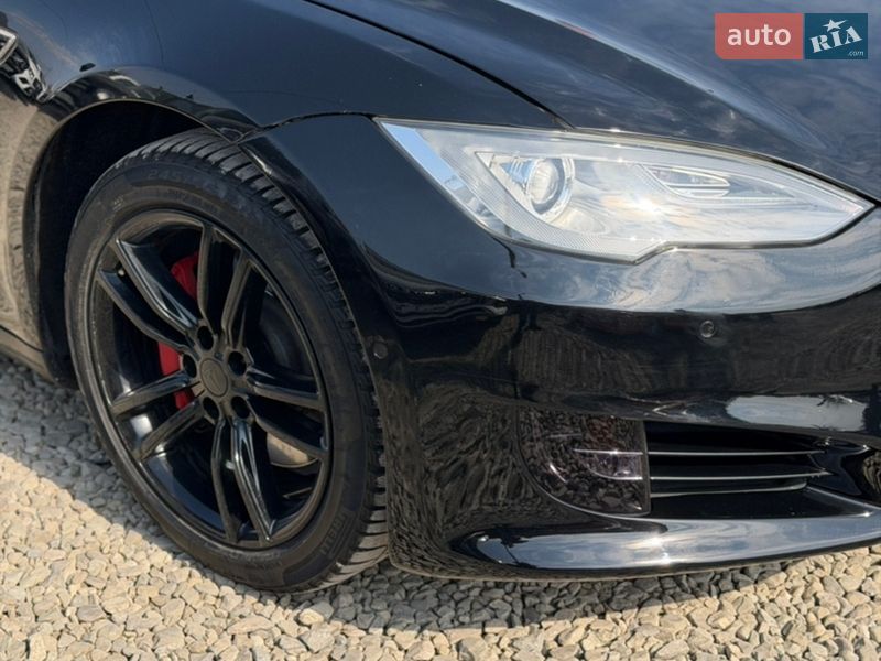 Ліфтбек Tesla Model S 2014 в Івано-Франківську фото 28 Ліфтбек Tesla Model S 2014 в Івано-Франківську