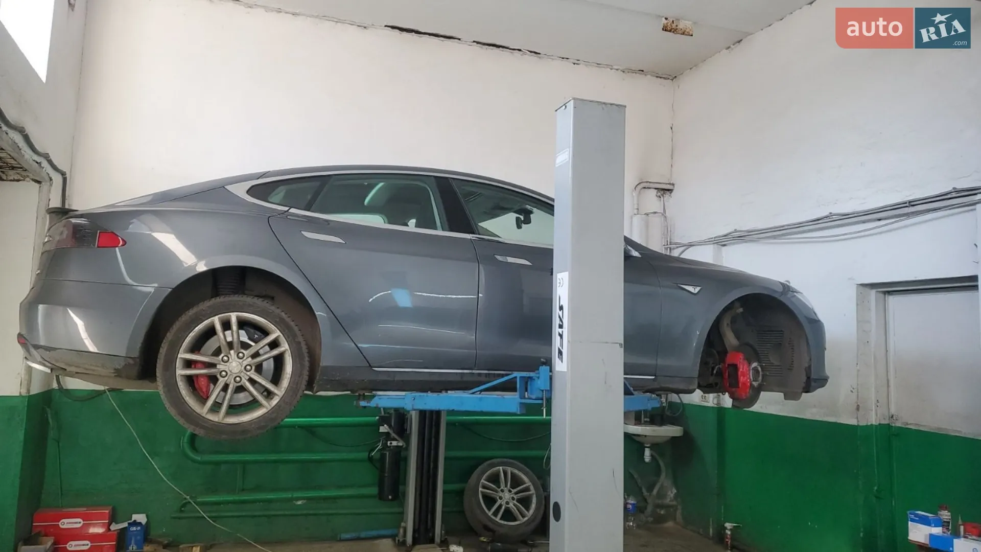 2014 Tesla Model S - мініатюра 30