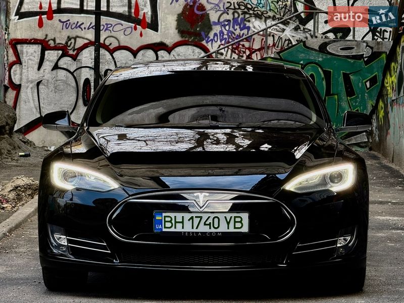 Лифтбек Tesla Model S 2014 в Одессе фото 3 Лифтбек Tesla Model S 2014 в Одессе